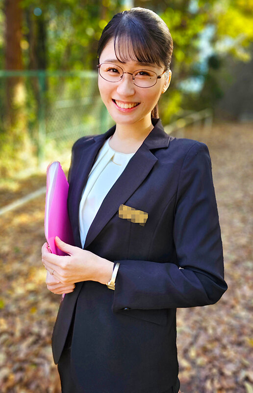 灰原瑠美の秘めやかな変態SEXに悶絶!28歳ウェディングプランナーの淫乱極上BODYがとろける3時間 - 画像1